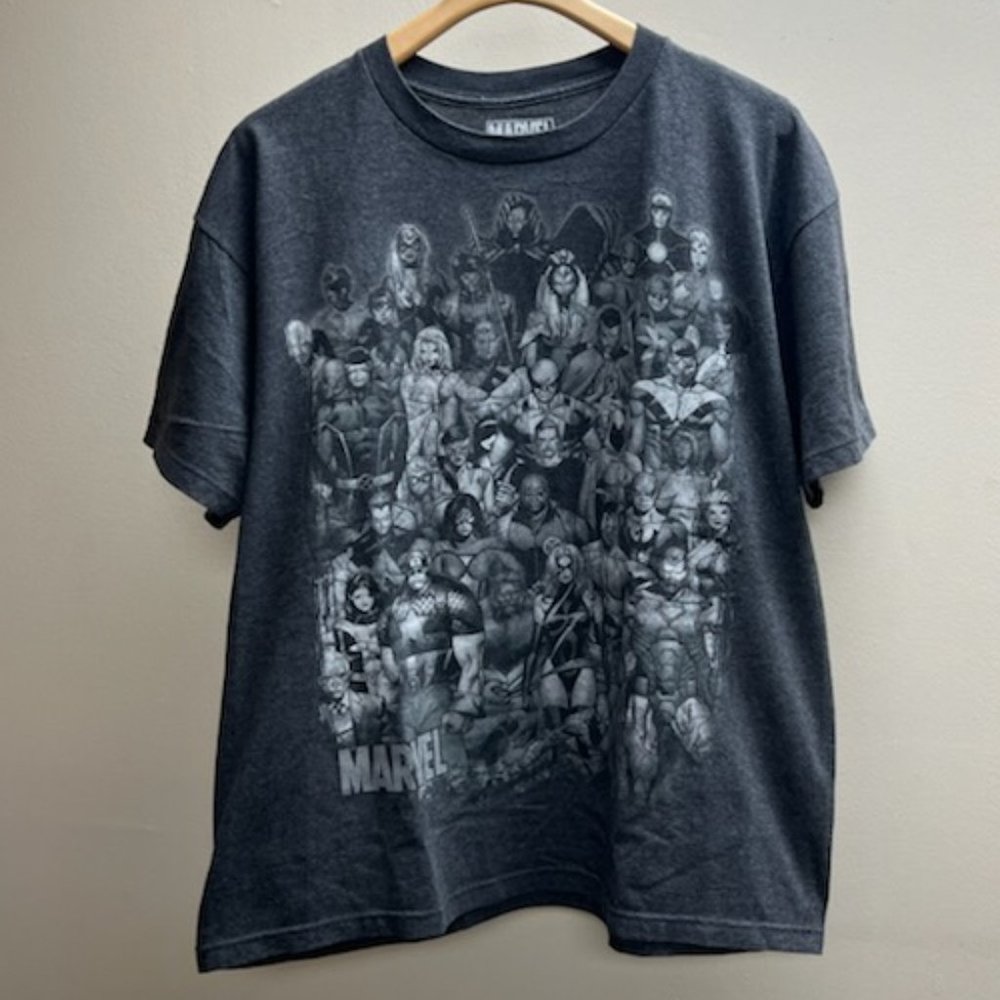 Men's dark grey Marvel t-shirt